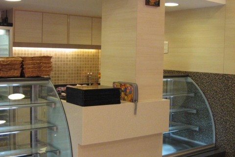 INT-C-11-2012-PASTRYCOTTAGE